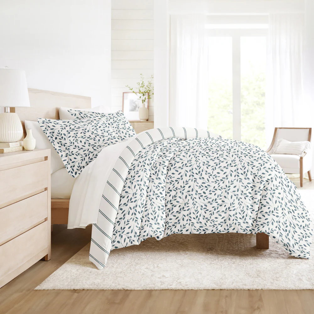 Watercolor Vines Pattern 3-Piece Reversible Duvet Cover Set - Image 7