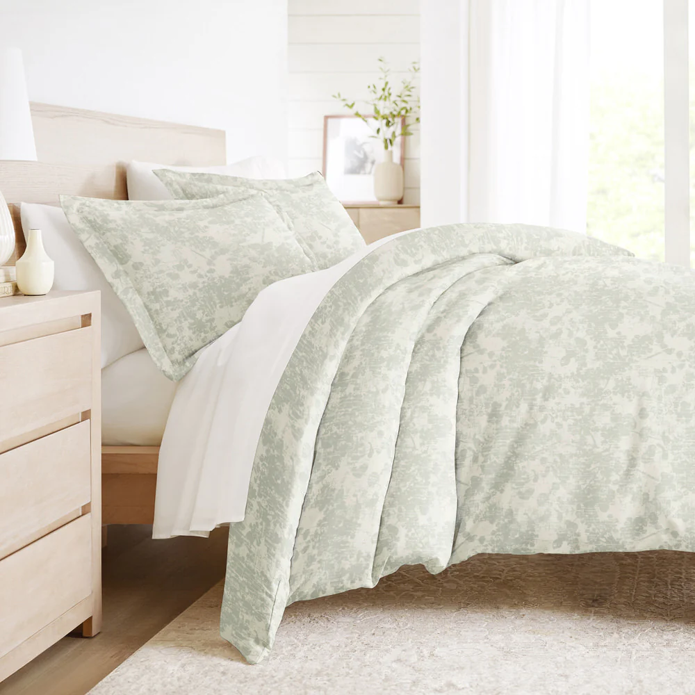 Weathered Floral Pattern 3-Piece Duvet Cover Set - Image 3