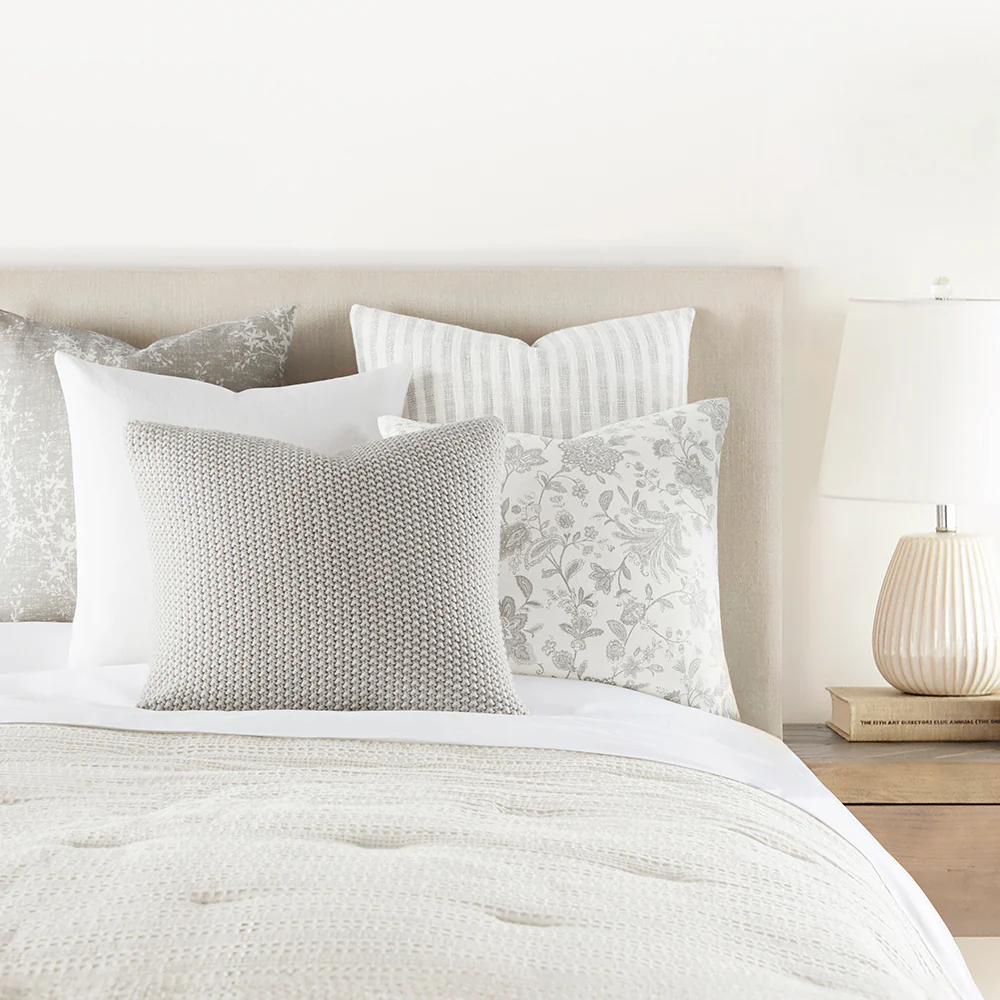 Willow Patterned Decor Pillow - Image 23
